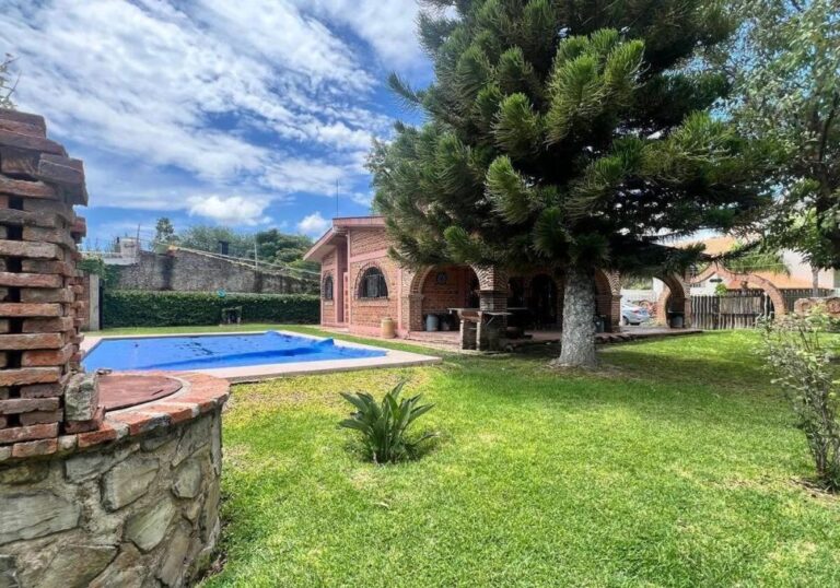CASA IXTLAHUACAN DE LOS MEMBRILLOS 3800000