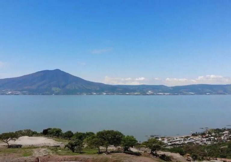 TERRENO JOCOTEPEC